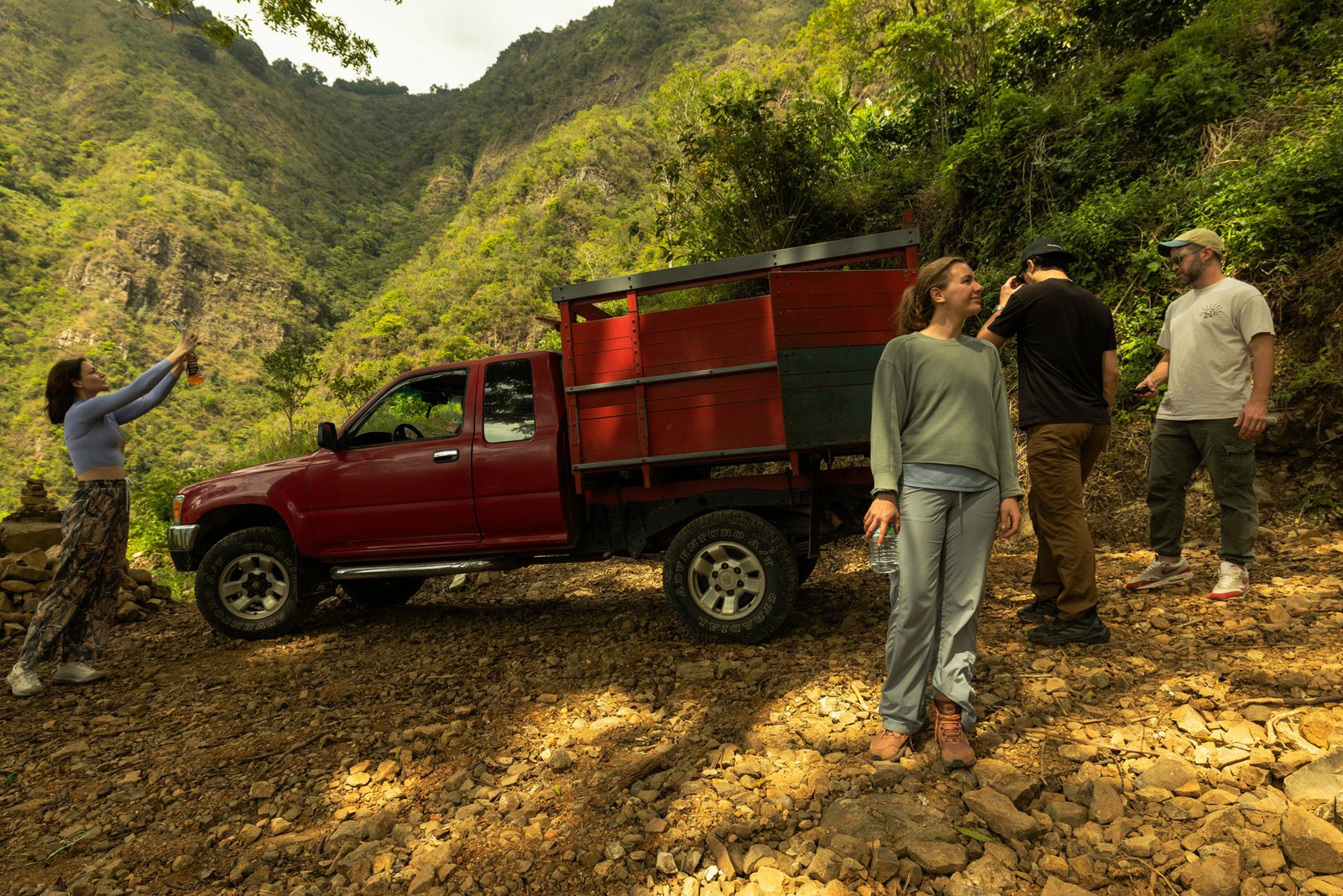 The truck and the crew on the road up